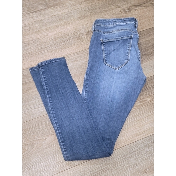 Hollister Denim - Hollister Low Rise Light Wash Skinny Jeans mid-2000s